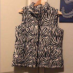 Zebra puffer vest 🦓